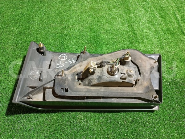 Фонарь задний внутренний левый Toyota Windom 