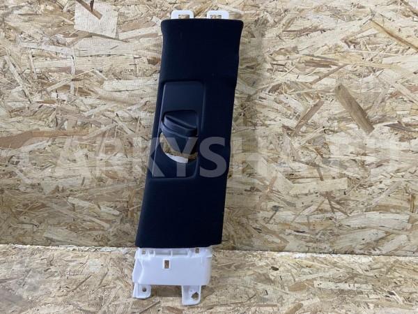 Обшивка стойки средней правой верхняя Lexus GX II Рестайлинг 2 оригинальный номер 62410-60170-C0