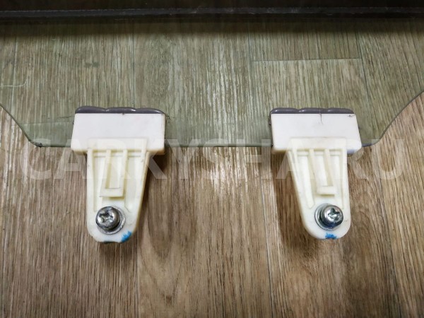 Стекло двери задней правой Suzuki Liana 