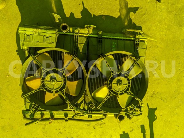 Радиатор охлаждения Honda Legend 