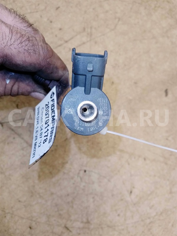 Название детали Форсунка Модель Citroen C3 Picasso Citroen C3 Picasso оригинальный номер 1980 S5