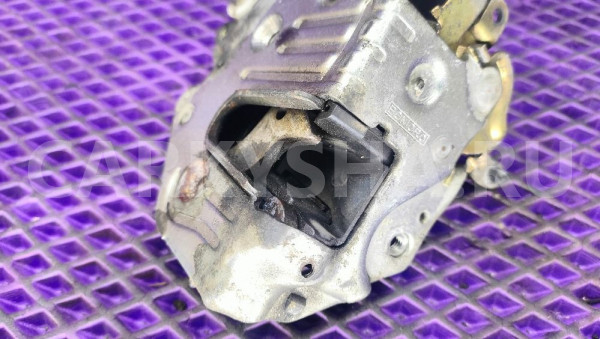 Замок двери передней левой Mercedes-Benz W124 Mercedes-Benz W124 оригинальный номер 1247200935