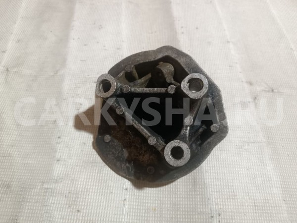 Кронштейн двигателя правый Citroen C4 