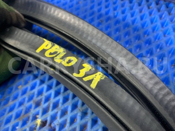 Уплотнитель двери задней левой Volkswagen Polo 5 Volkswagen Polo оригинальный номер 6RU 867 913 A5AP