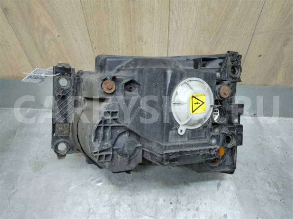 Фара правая Land Rover Discovery III 2004-2009 Land Rover Discovery оригинальный номер XBC500042