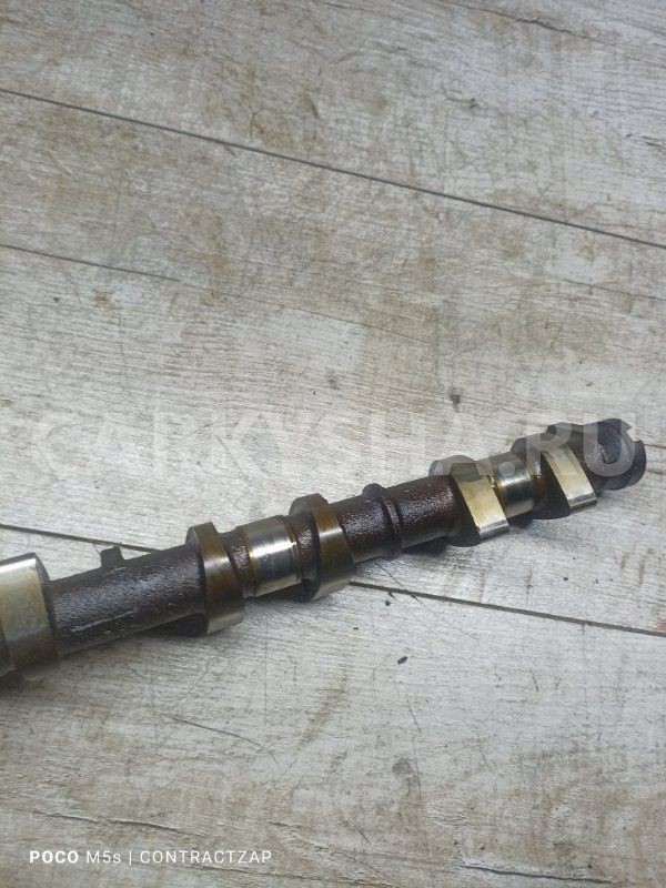 Распредвал впускной Ford Focus II (2005—2008) Ford Focus оригинальный номер 6a271bg