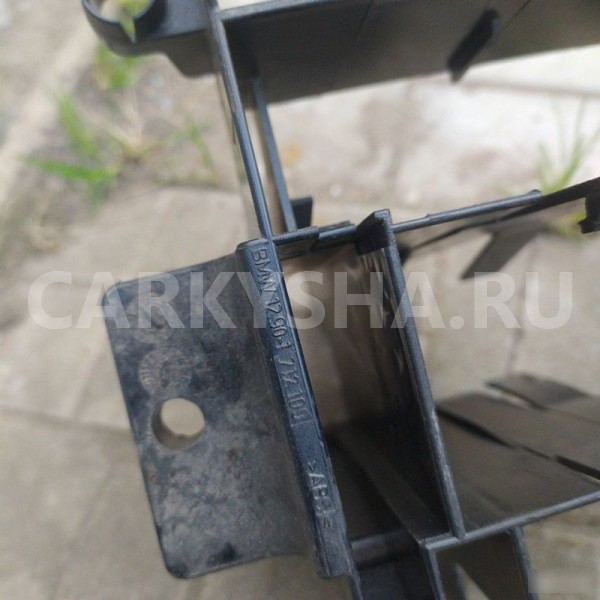 Кронштейн ЭБУ BMW 5 E39 BMW 5er 