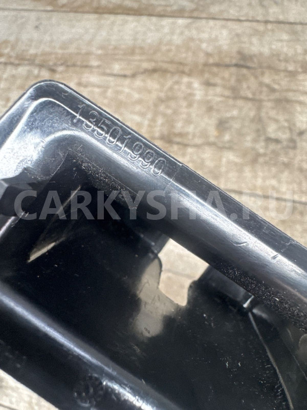 Накладка замка крышки багажника на Chevrolet Cruze Chevrolet Cruze оригинальный номер 13501990
