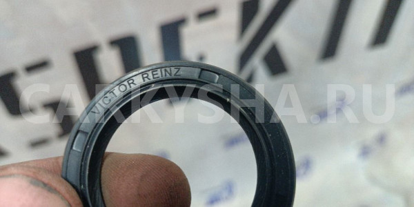 Передний сальник коленвала Рено Логан, Ларгус Volvo 960 оригинальный номер 81-25582-10