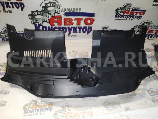 Решетка радиатора Renault Logan 