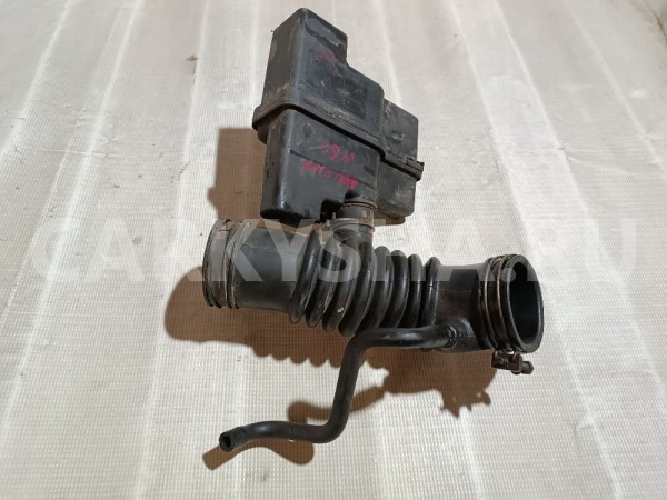 Патрубок воздушного фильтра Hyundai Accent 