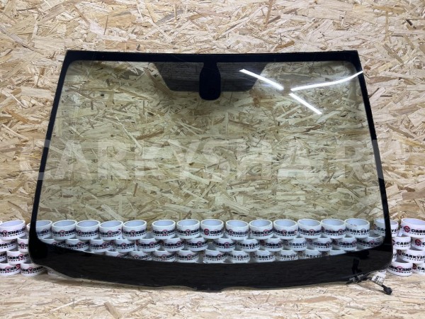 Стекло лобовое Toyota Avensis II Седан оригинальный номер 56101-05130