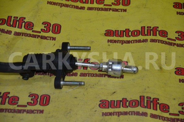 Цилиндр сцепления главный Toyota Auris 