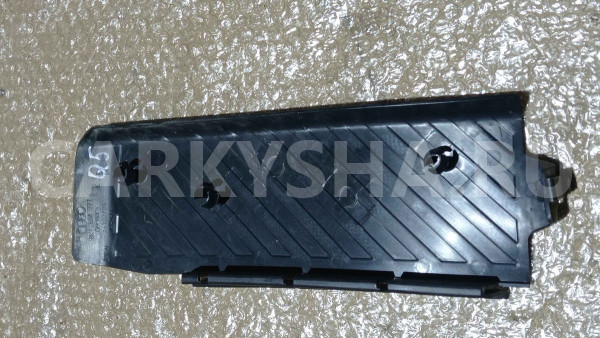 Накладка (кузов внутри) Audi Q5 I (2008—2012) Audi 200 оригинальный номер 8K1864777