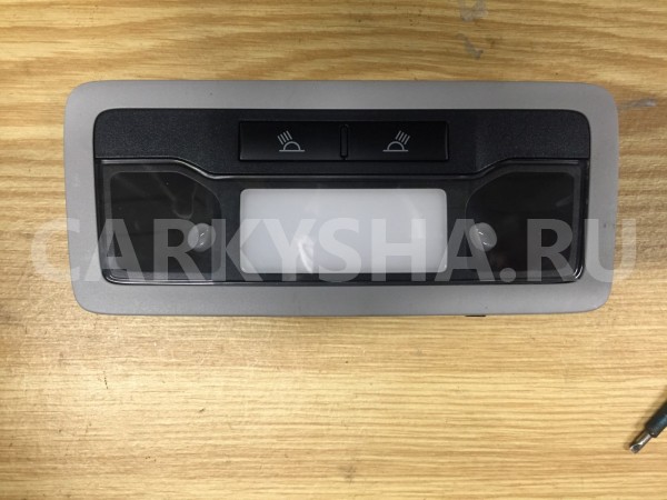 Плафон салонный задний Lexus RX IV оригинальный номер 81360-48120