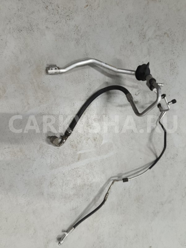 Трубка кондиционера VW Touareg 2017 8R2260712E NF Volkswagen Touareg 