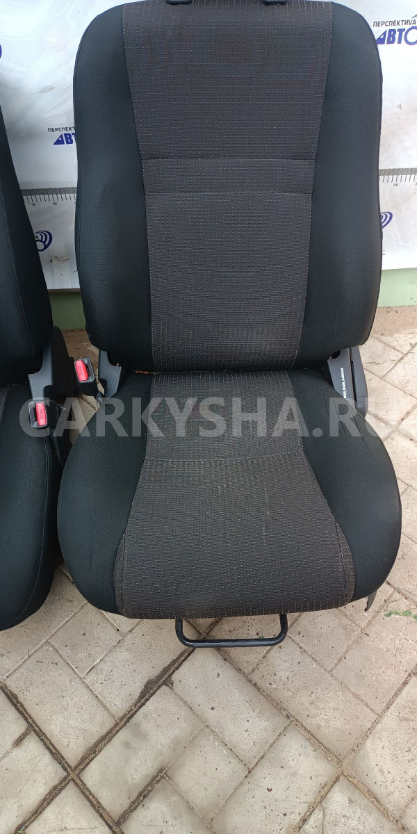 Сиденья передние Toyota Avensis 2005 7143005780B0 Toyota Avensis оригинальный номер 7143005780B0
