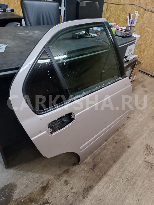 Дверь задняя правая Rover 200 оригинальный номер BFA160060