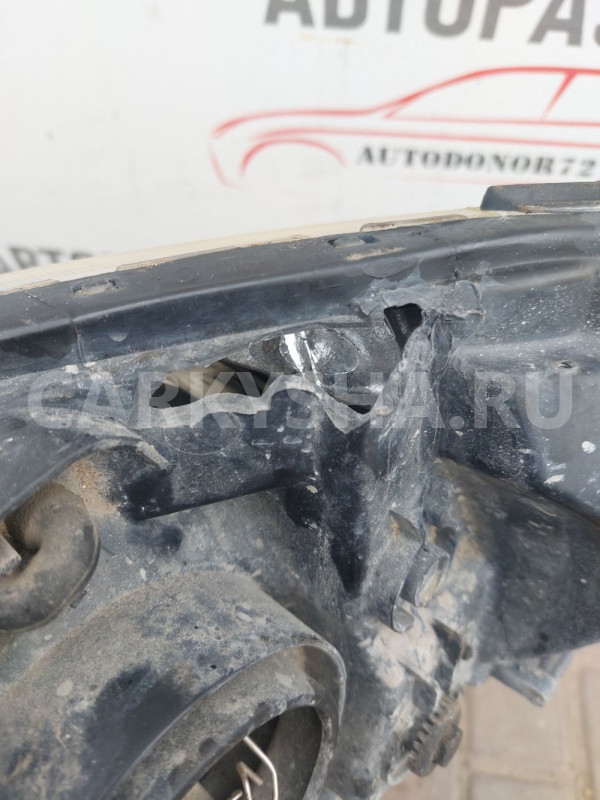 Фара передняя правая Hyundai Getz Hyundai Getz оригинальный номер 921021C040