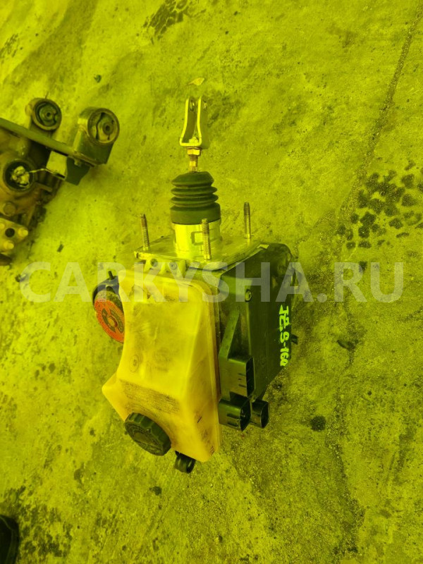 Главный тормозной цилиндр Toyota Aristo оригинальный номер 47210-30211