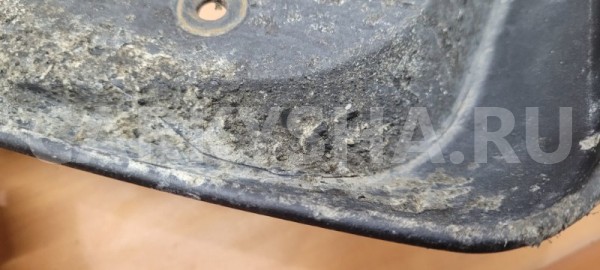 Брызговик Kia Rio 2014 868424Y000 QB G4FC, задний правый Kia Rio 