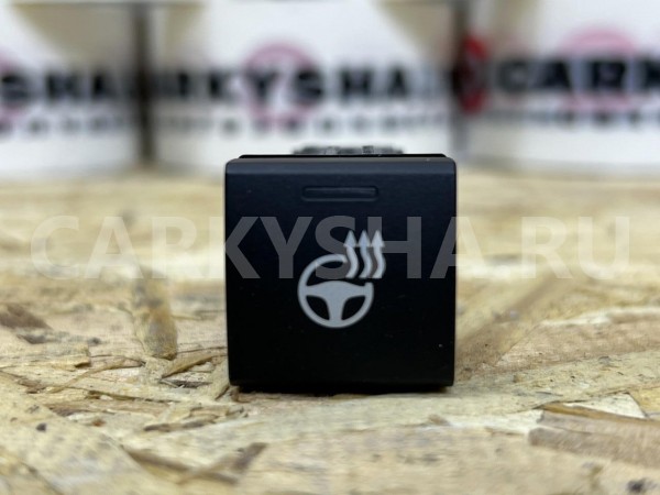 Кнопка подогрева руля Toyota Camry VIII (XV70) оригинальный номер 84255-33010