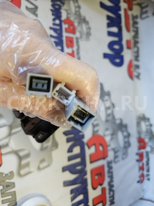 Блок кнопок обогрева сидений Nissan Teana 