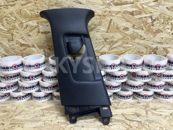 Обшивка левая средней стойки верхняя Toyota Corolla XII (E210) – седан оригинальный номер 62420-02340-C0