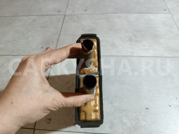 Радиатор отопителя Mitsubishi i оригинальный номер MB568157