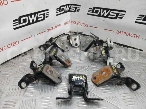 Петля двери Mazda CX-7 