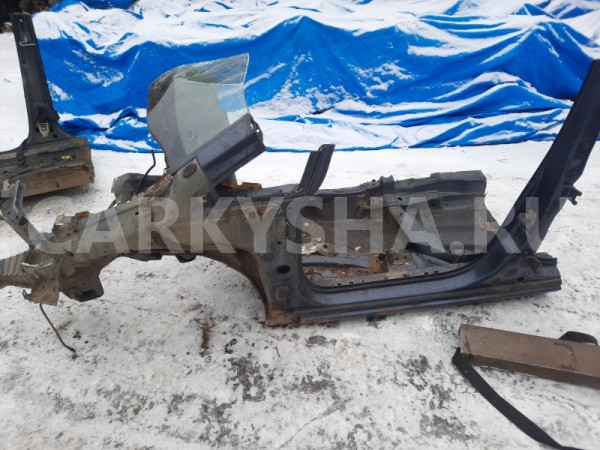 Четверть кузова передний левый Opel Zafira B Opel Zafira 