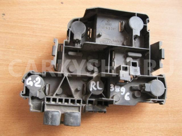 Плата заднего фонаря VW Golf II/Jetta II 1983-1992 Volkswagen Golf оригинальный номер 191945257