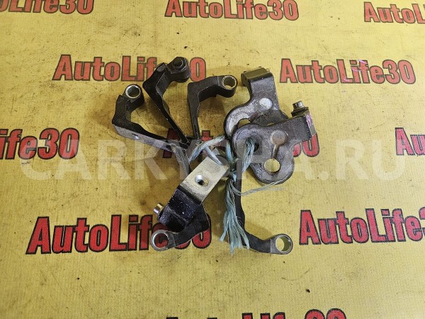 Петля двери Ford Focus 