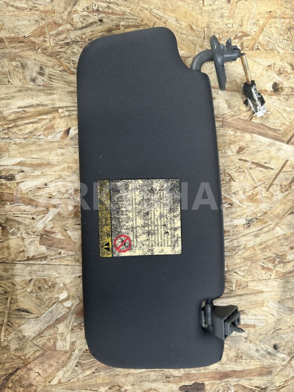 Козырек солнцезащитный правый Geely Emgrand EC7 Geely Emgrand EC7 оригинальный номер 1068001055