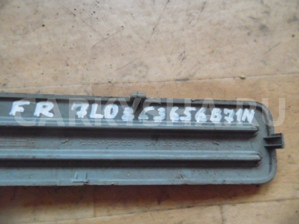 Накладка на порог (наружная) Volkswagen Touareg I (2002—2006) Volkswagen Touareg оригинальный номер 7L0853656