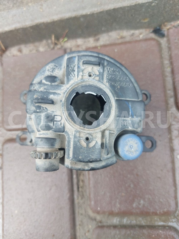 Фара противотуманная правая Toyota Avensis T270 Toyota Corolla оригинальный номер 812100D042