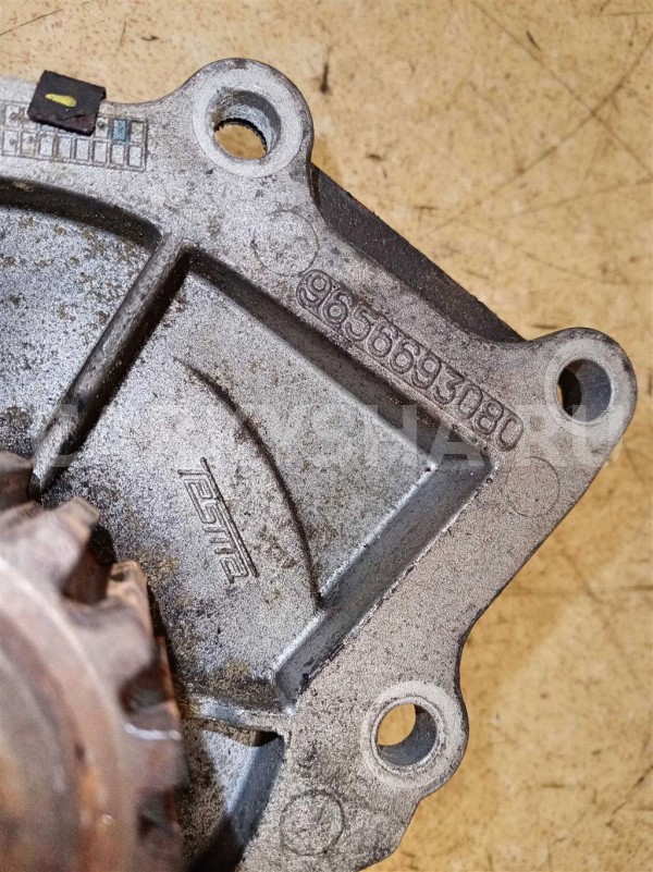 Название детали Помпа Модель Peugeot 3008 Peugeot 3008 оригинальный номер 1201H7