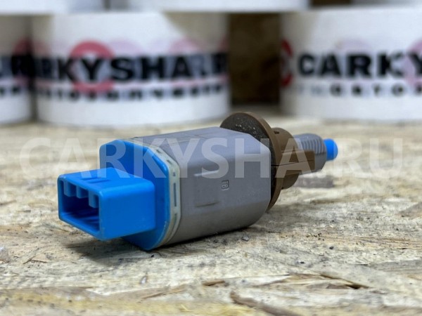 Концевик педали тормоза Toyota Corolla XII (E210) – седан оригинальный номер 84340-09370