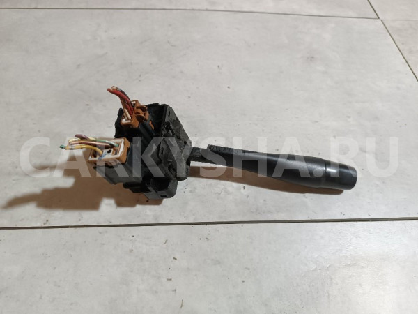 Переключатель поворотов подрулевой Nissan Sunny оригинальный номер 255403Y945
