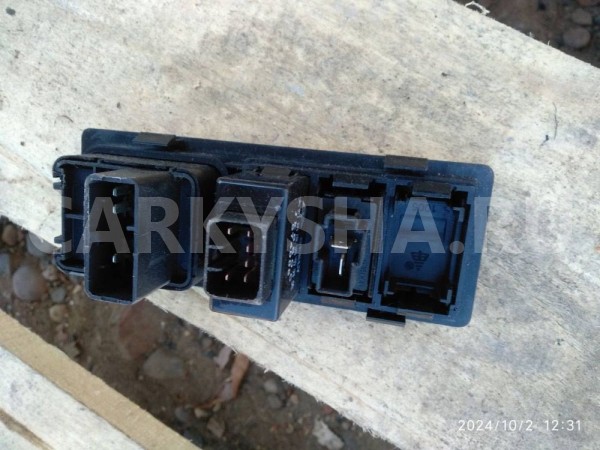 Блок кнопок Geely MK Cross I (2010—2016) Geely MK Cross оригинальный номер 1017000942