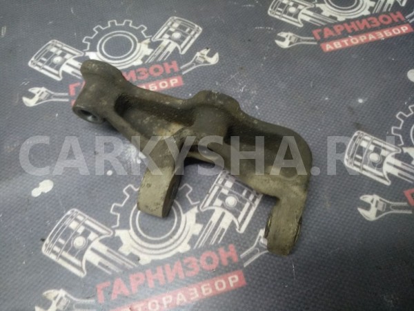 Кронштейн генератора Honda HR-V GH1 Honda HR-V оригинальный номер 31112-P2A-000