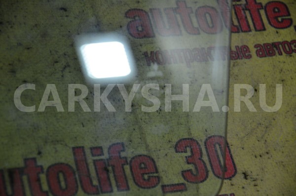 Стекло боковое Mitsubishi Colt 