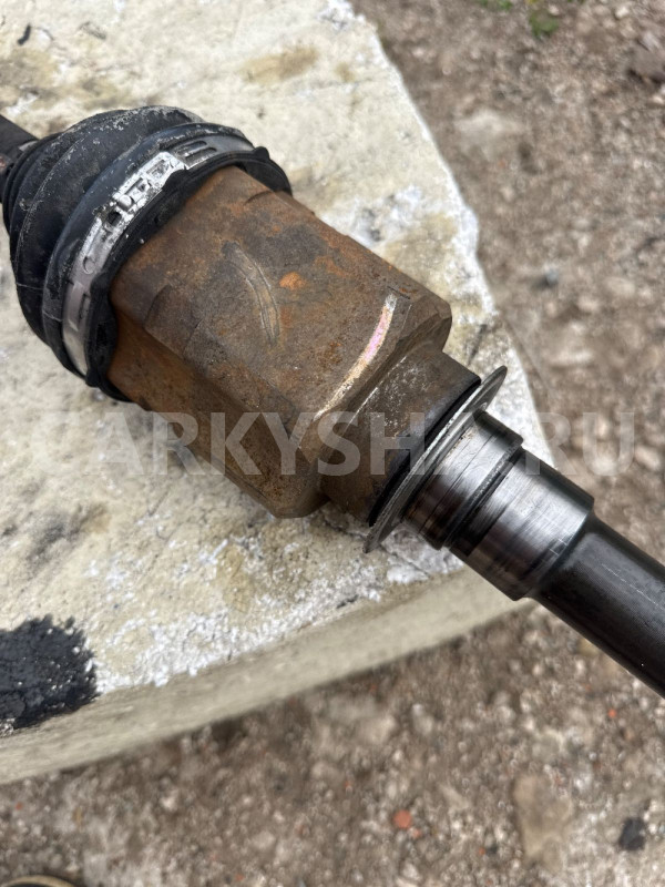 Привод передний Jeep Grand Cherokee WK2 Правый 3.0 Jeep Cherokee оригинальный номер 68193660AB