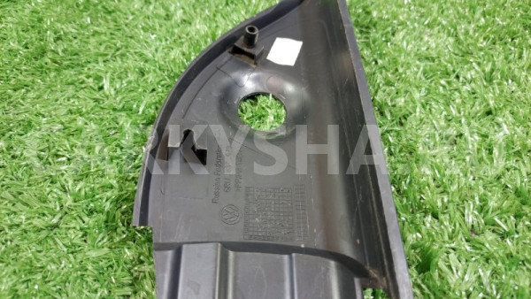 Крышка зеркала внутренняя левая Volkswagen Polo Volkswagen Polo оригинальный номер 6RU837973