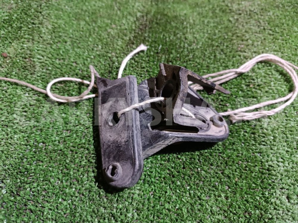 Фара правая Kia Rio оригинальный номер 921024X511