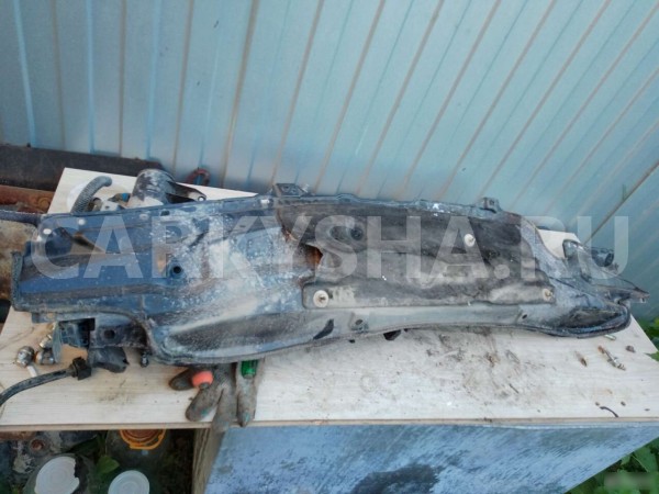 Слив под жабо Toyota Corolla Auris Toyota Auris оригинальный номер 55701-02170