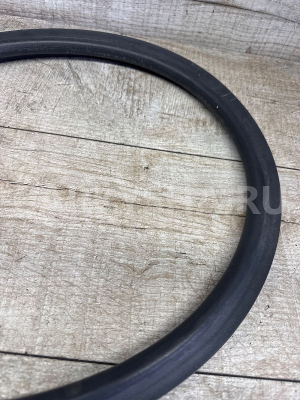 Уплотнитель багажника BMW X5 E70 Нижний BMW X5 оригинальный номер 51767162157