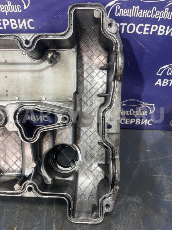 Клапанная крышка SsangYong D20DT Ssang Yong Kyron оригинальный номер 6640100430
