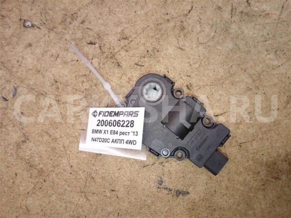 Название детали Сервопривод заслонок печки Модель BMW X1 E84 BMW X1 оригинальный номер 64119231884