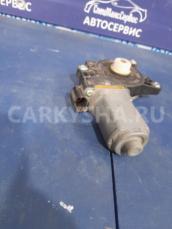 Мотор стеклоподъемника задний SsangYong Actyon New Ssang Yong Actyon оригинальный номер 8812134000